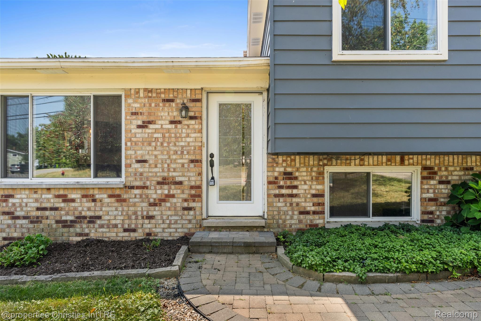 4881 Greer Road