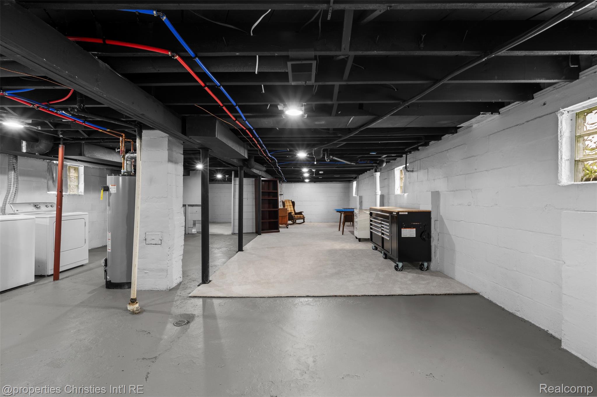 460 W Chesterfield Street