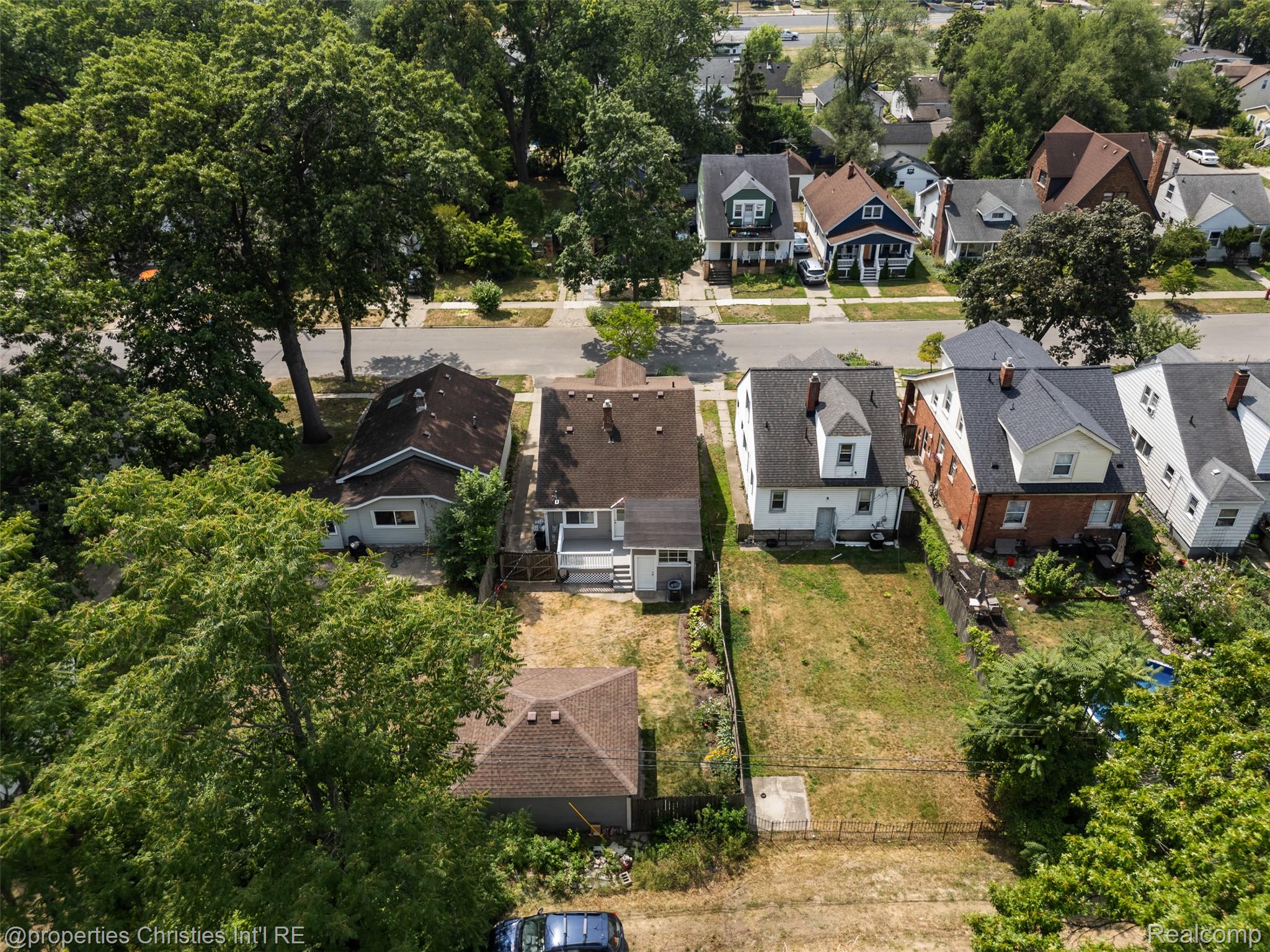 460 W Chesterfield Street