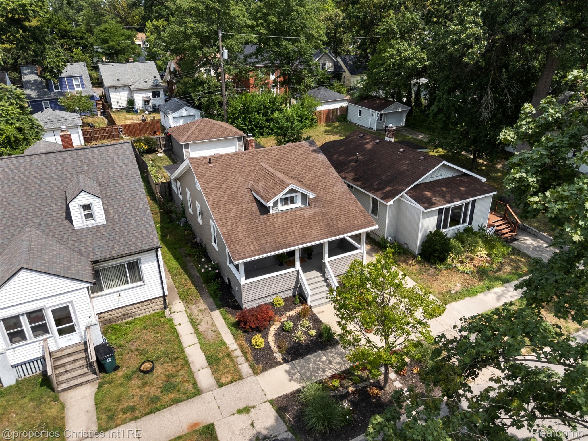 460 W Chesterfield Street
