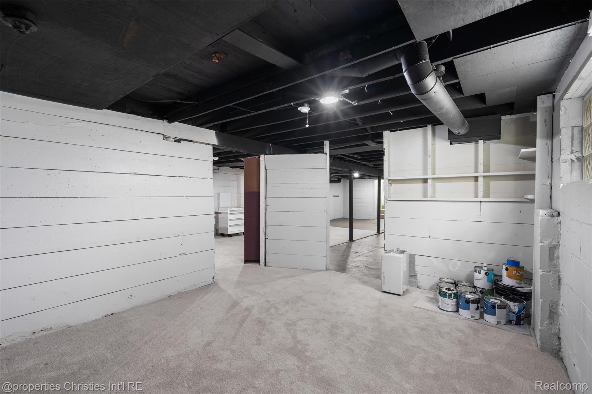 460 W Chesterfield Street