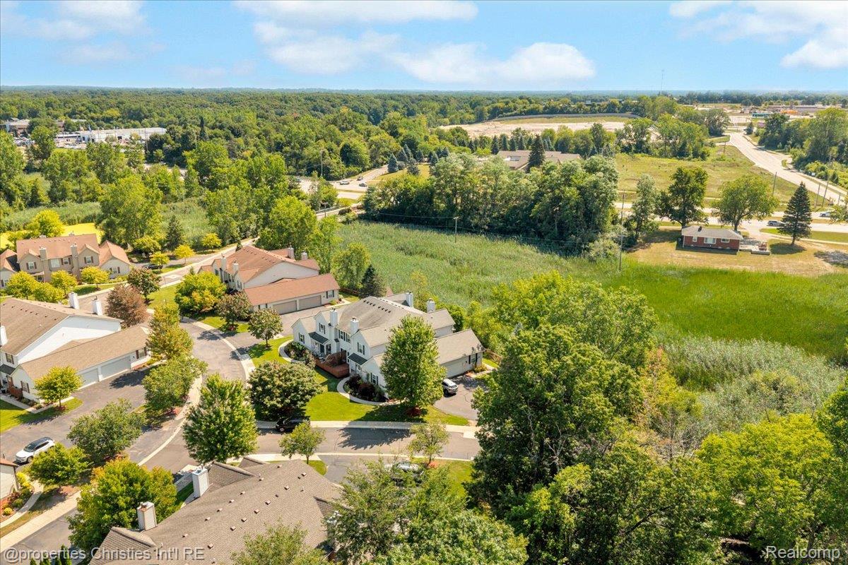 242 Barrington Circle