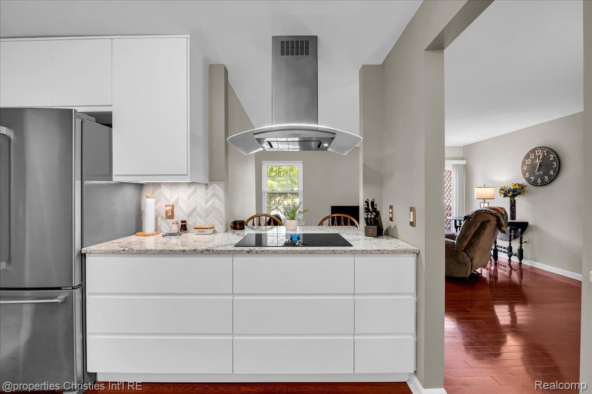 242 Barrington Circle