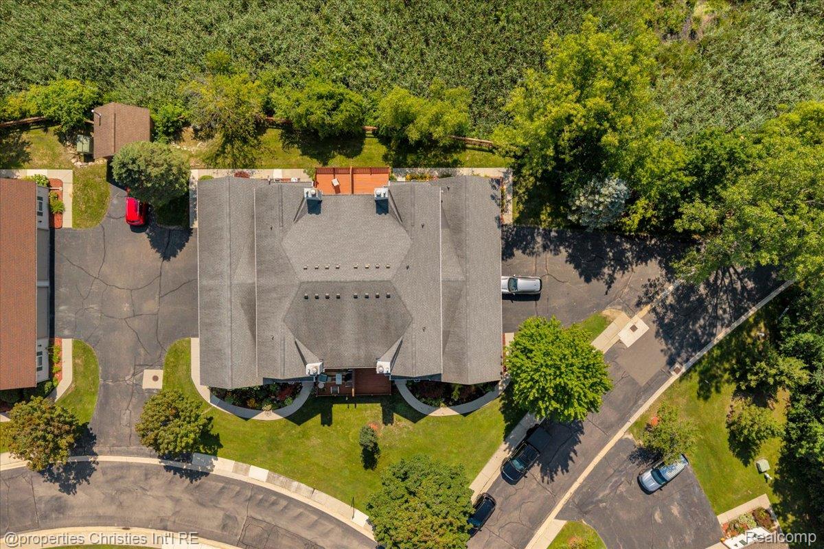 242 Barrington Circle