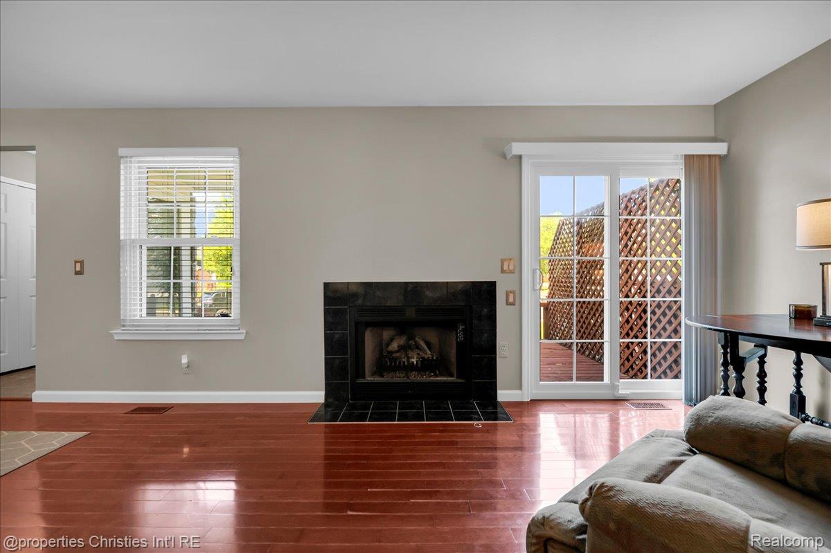 242 Barrington Circle