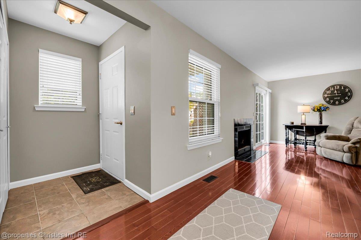 242 Barrington Circle