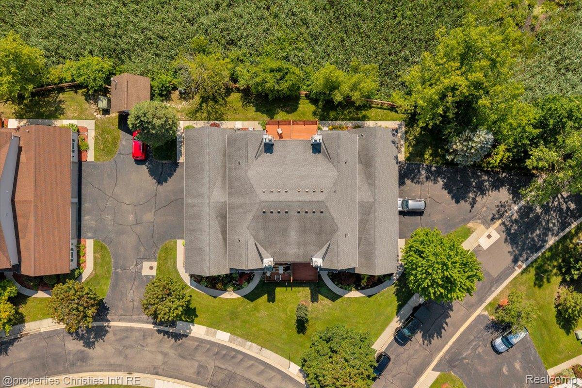 242 Barrington Circle