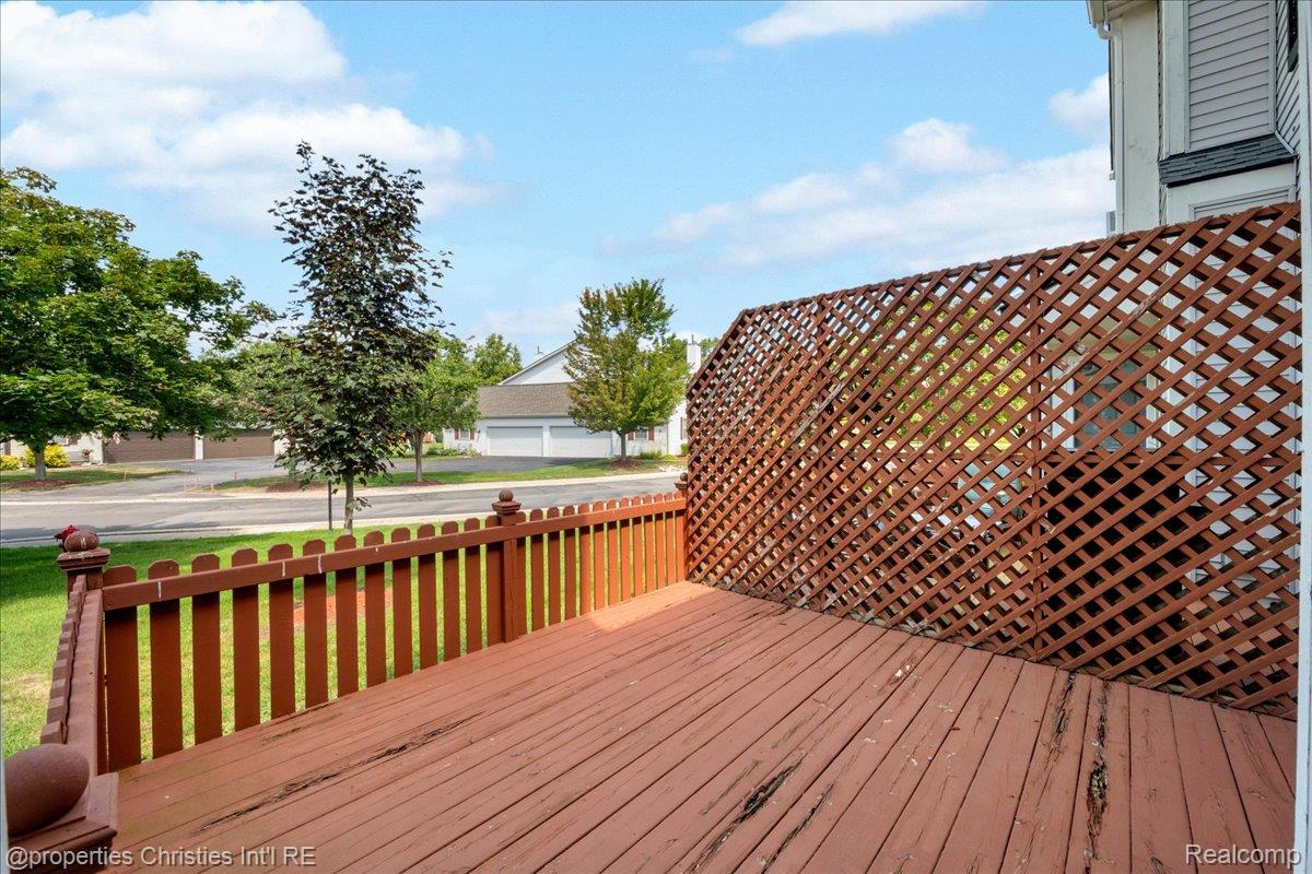 242 Barrington Circle