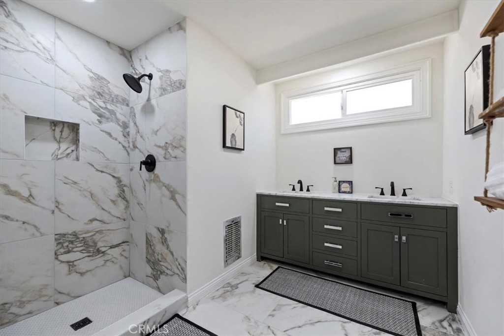 1748 Prince Albert Drive