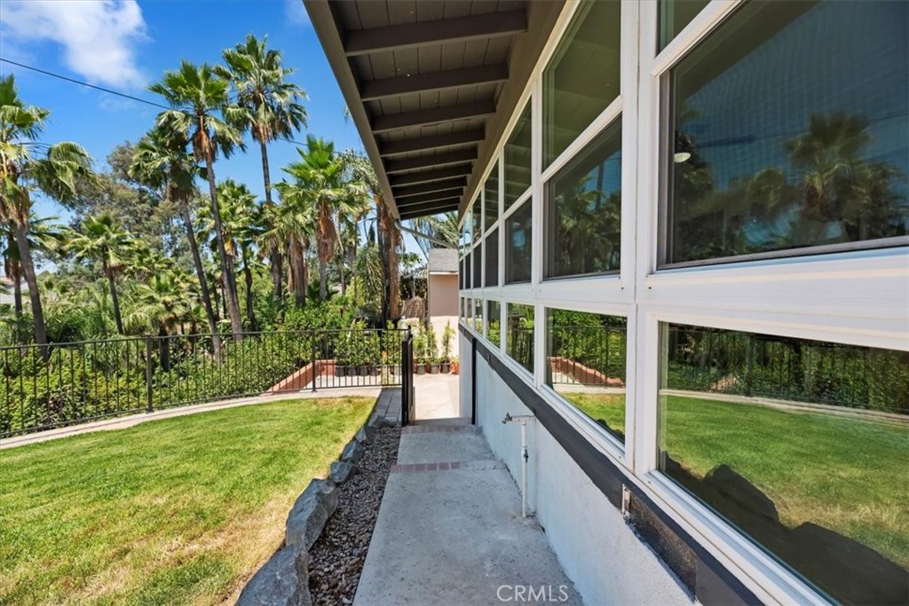 1748 Prince Albert Drive