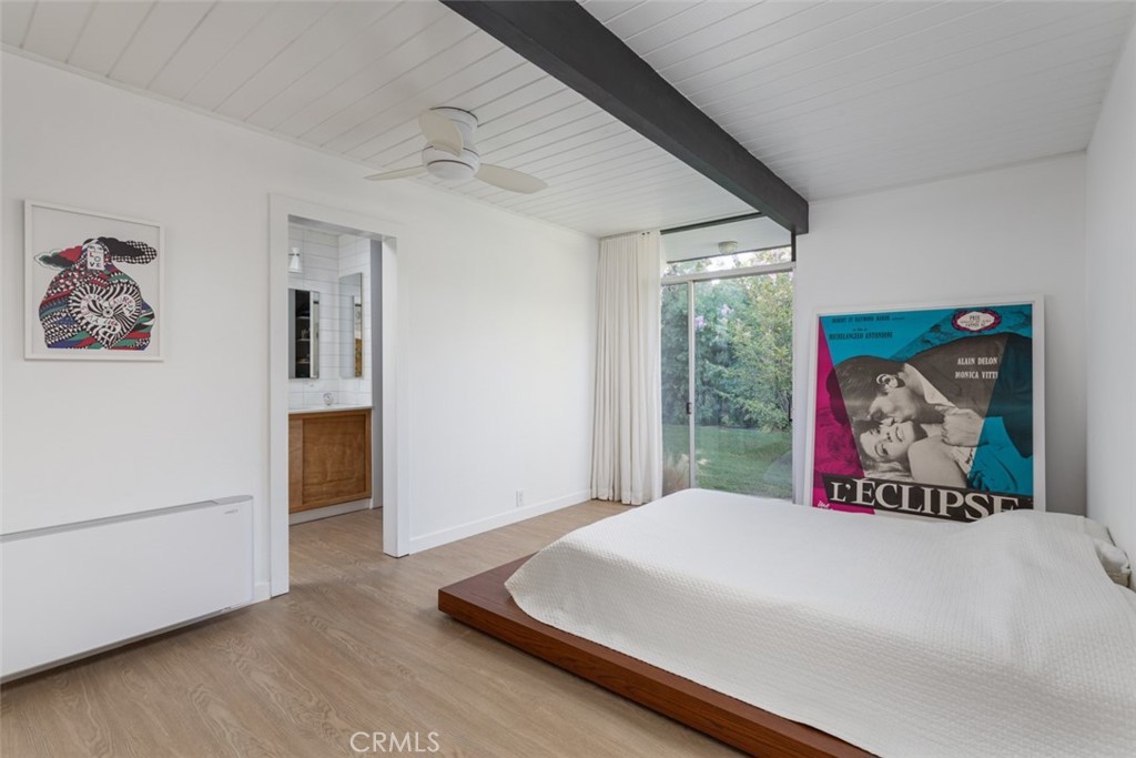 635 E Palmdale Avenue