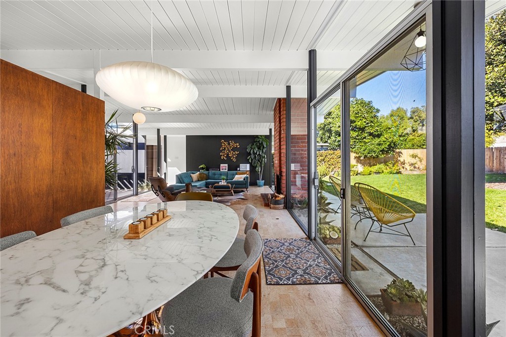 589 S Woodland Street