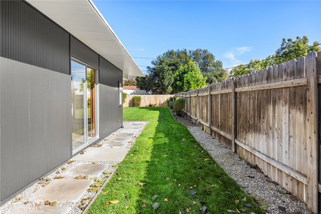 589 S Woodland Street