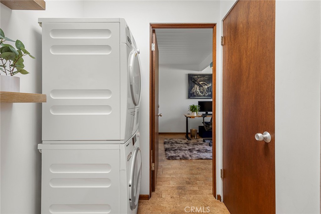 589 S Woodland Street