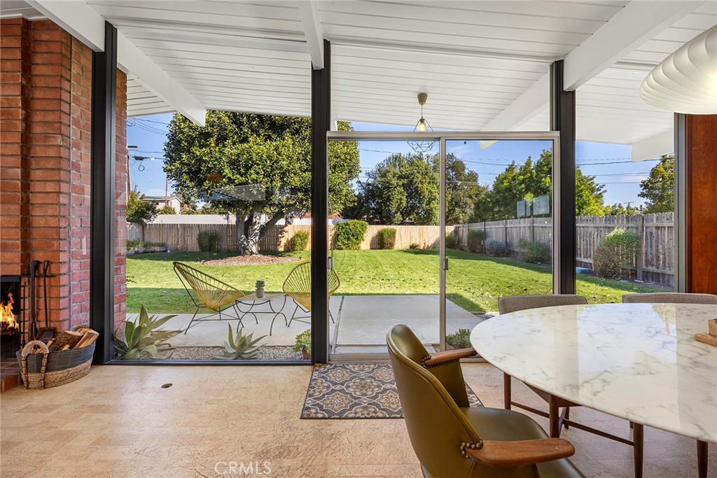 589 S Woodland Street