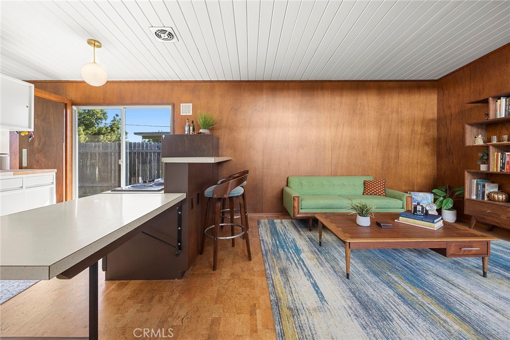 589 S Woodland Street