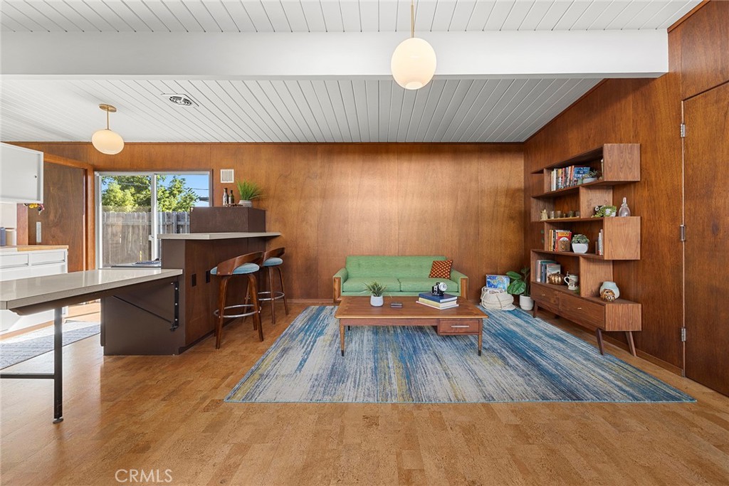 589 S Woodland Street