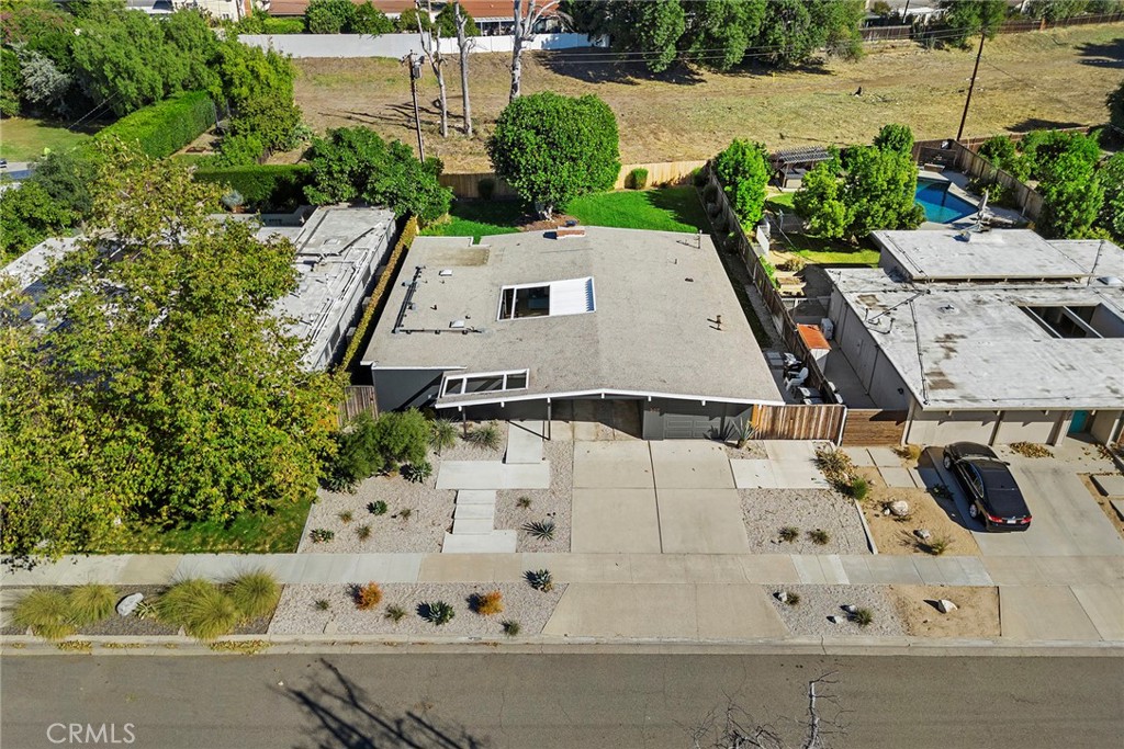 589 S Woodland Street