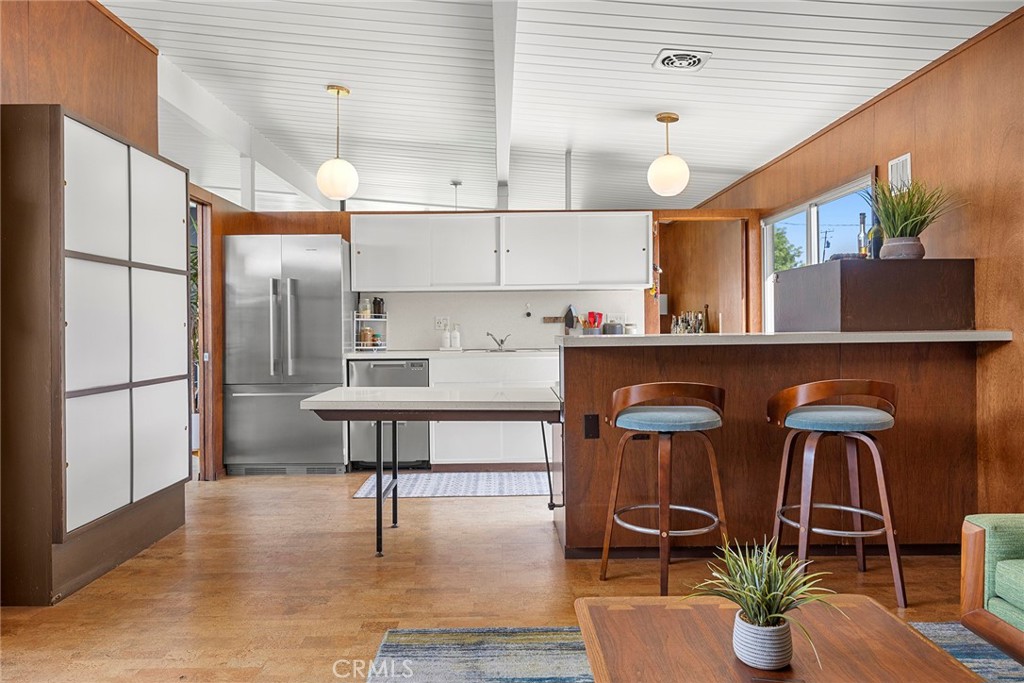 589 S Woodland Street