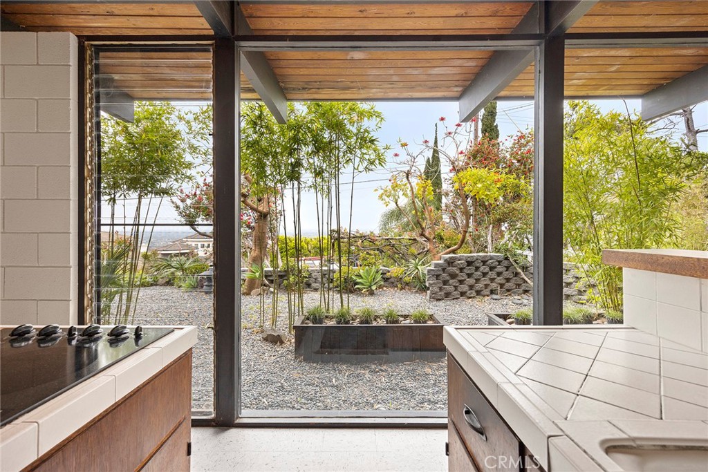 12601 Vista Panorama