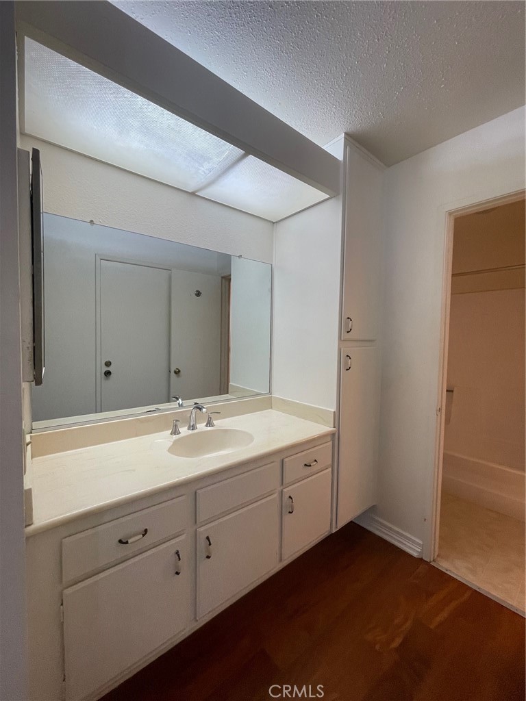 11840 Los Alisos Circle