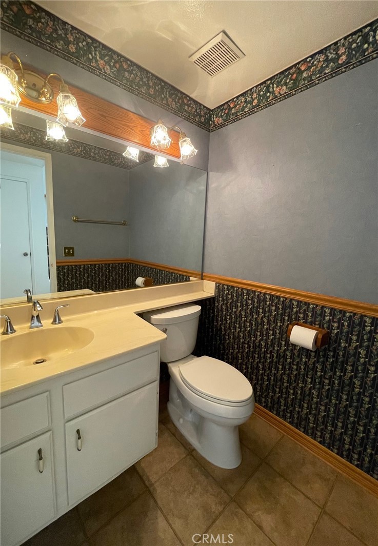 11840 Los Alisos Circle