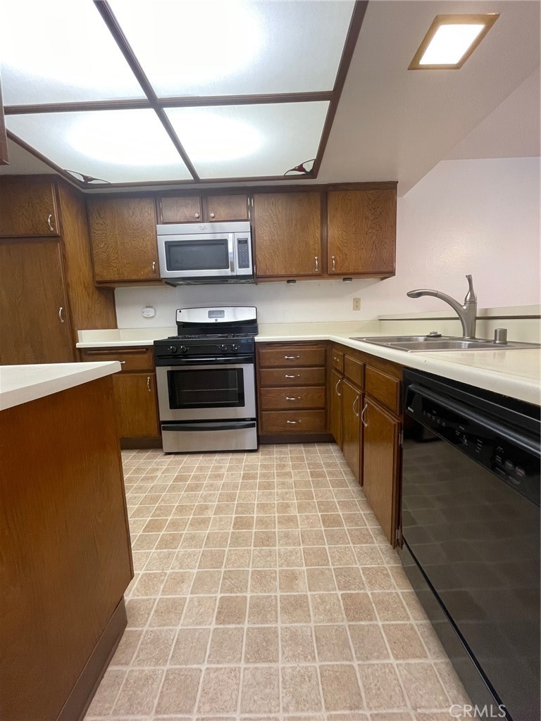 11840 Los Alisos Circle