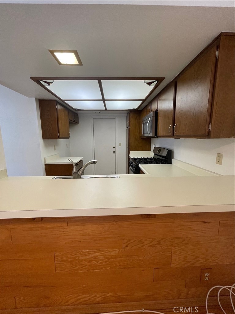 11840 Los Alisos Circle