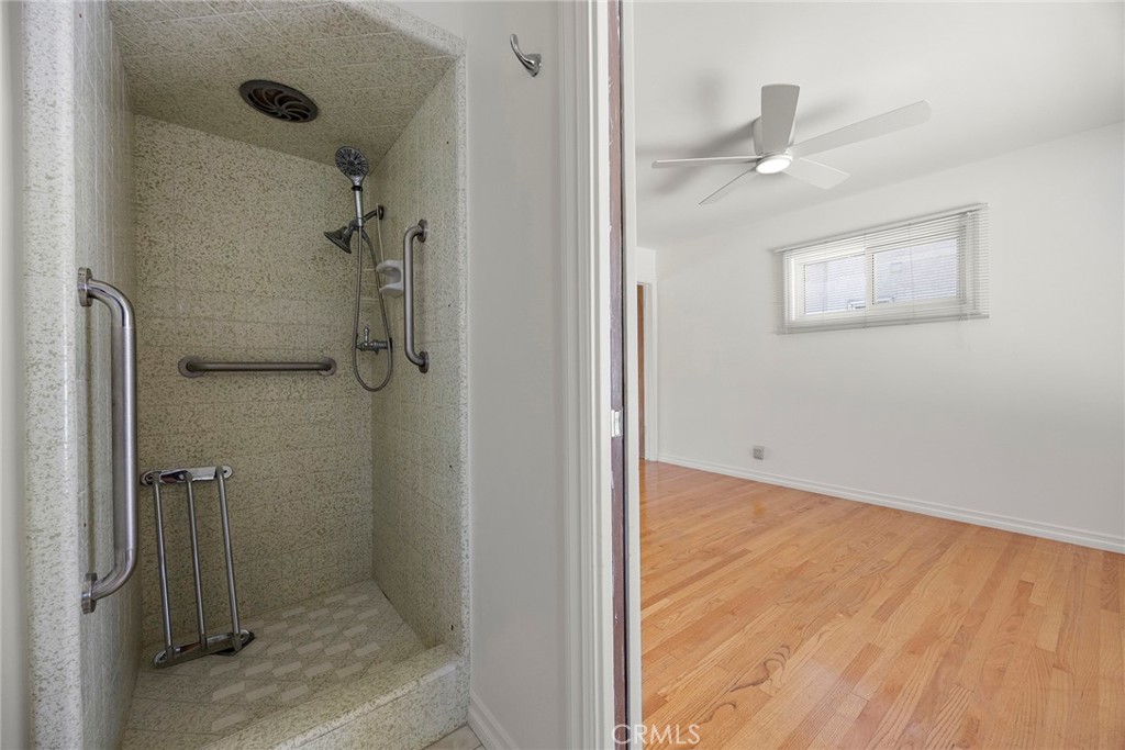 2322 E Sycamore Street