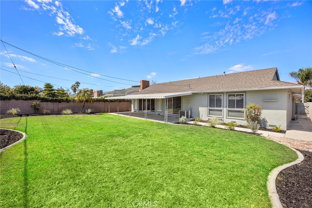 2322 E Sycamore Street