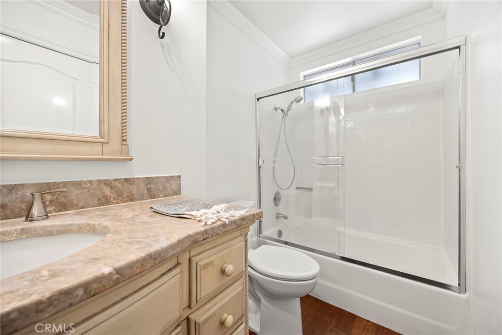 1118 E Almond Avenue 2