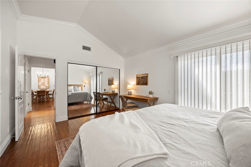 1118 E Almond Avenue 2