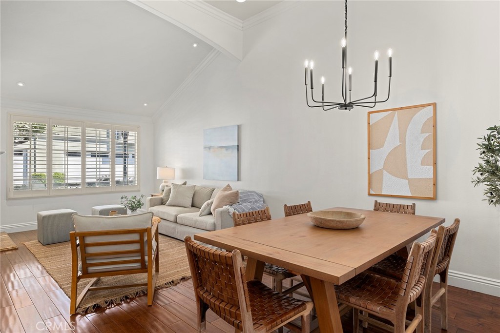 1118 E Almond Avenue 2