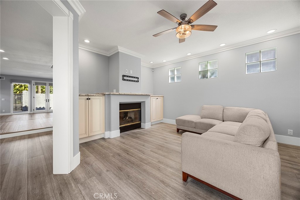 406 Goldenwest Street