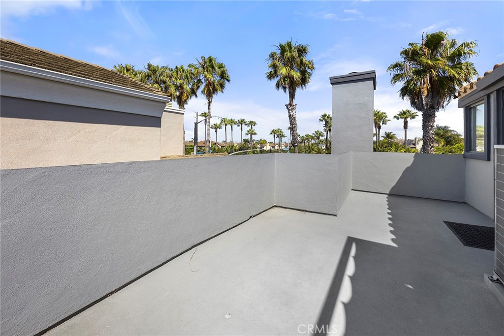 406 Goldenwest Street