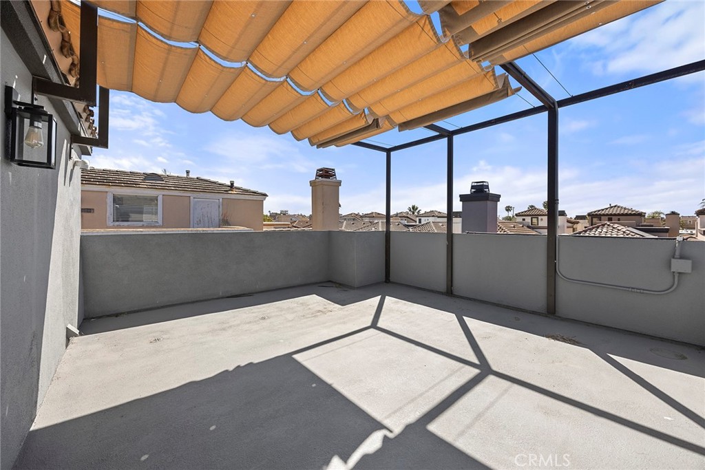 406 Goldenwest Street