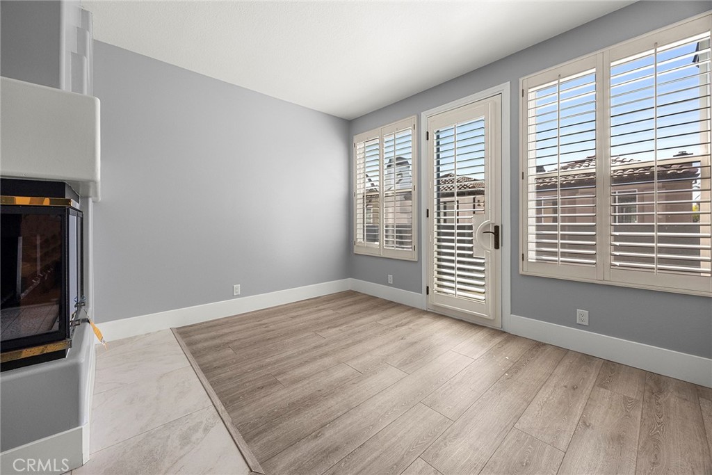 406 Goldenwest Street