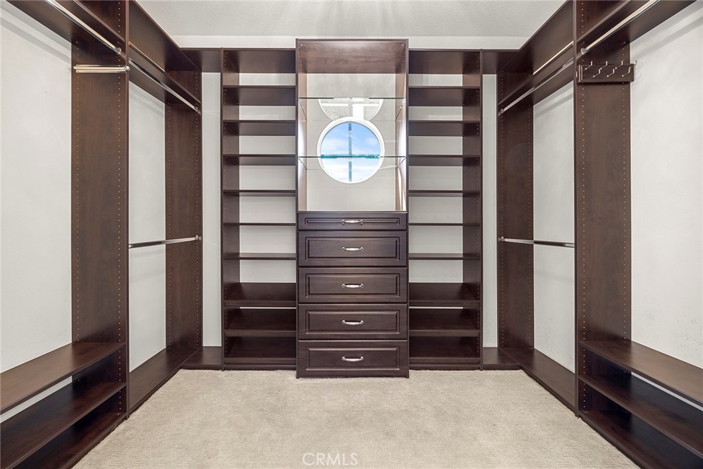 406 Goldenwest Street