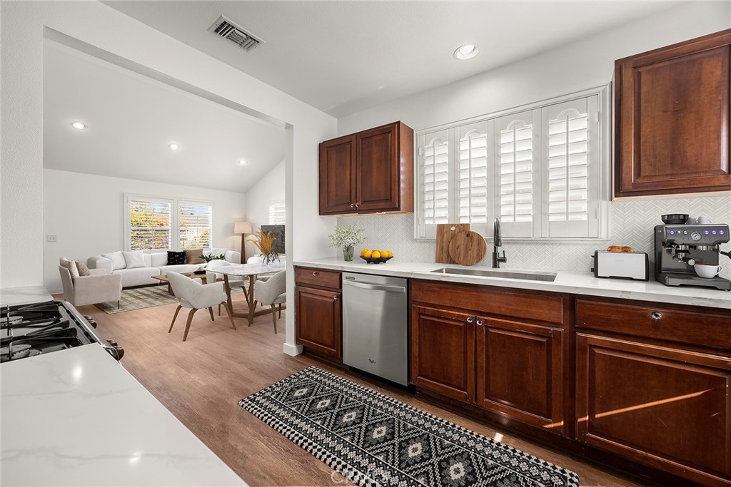 3628 W Flower Avenue