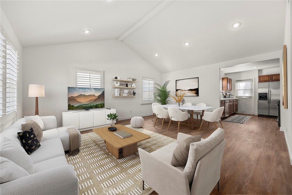 3628 W Flower Avenue