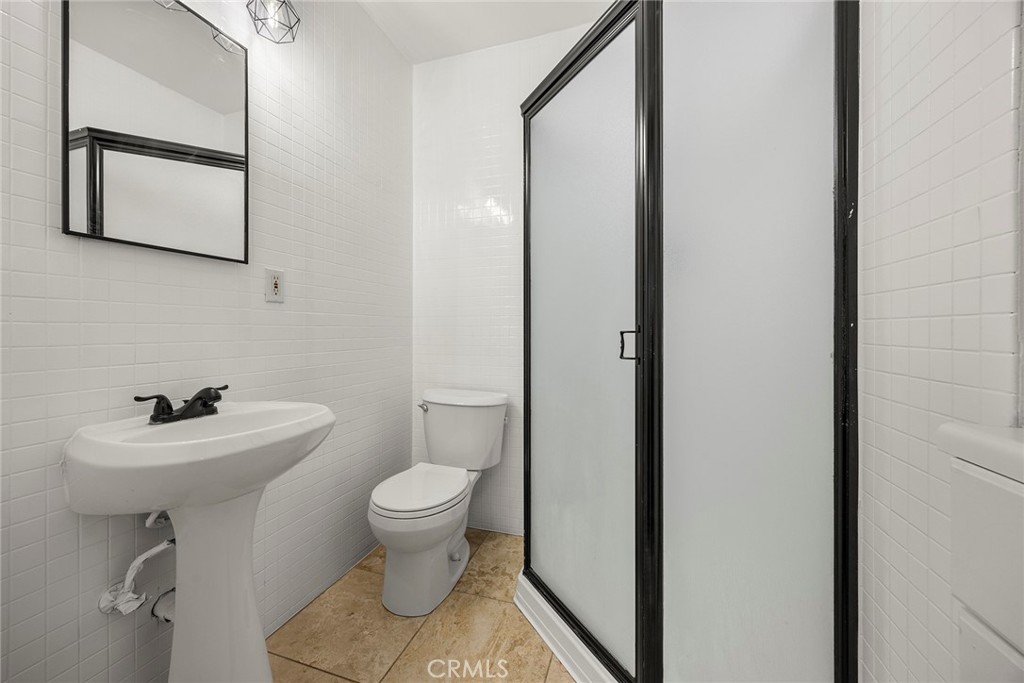 3628 W Flower Avenue