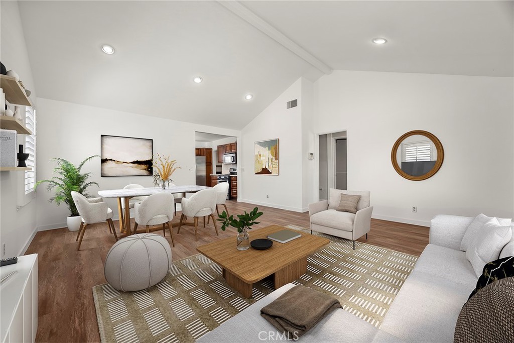 3628 W Flower Avenue