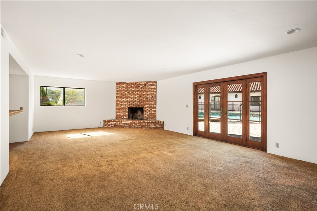 5071 E Equestrian Lane