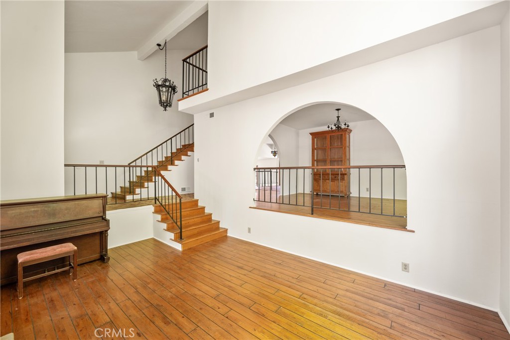 5071 E Equestrian Lane