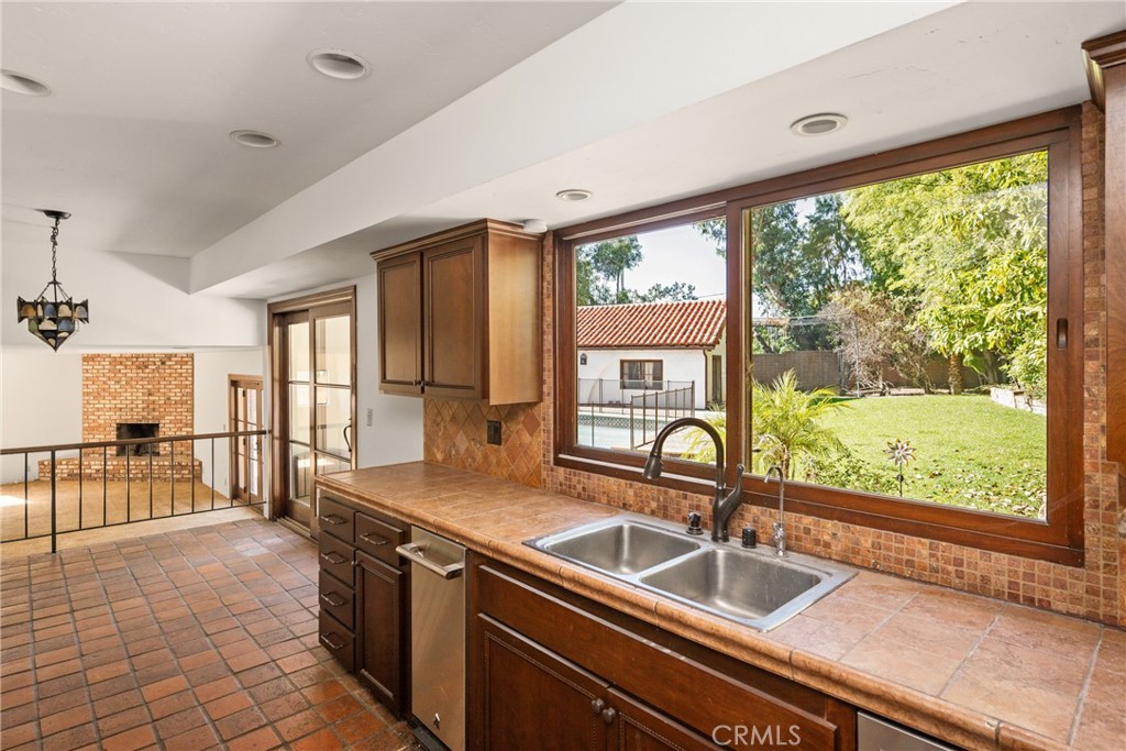 5071 E Equestrian Lane