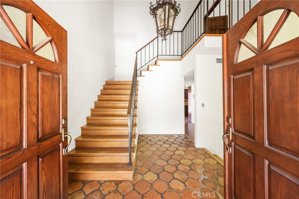 5071 E Equestrian Lane