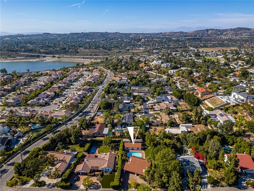 5071 E Equestrian Lane