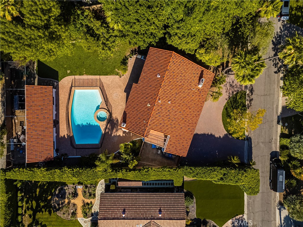 5071 E Equestrian Lane