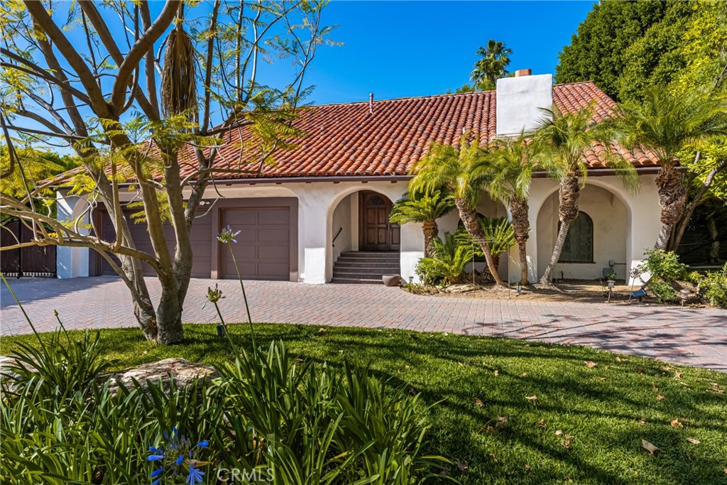 5071 E Equestrian Lane