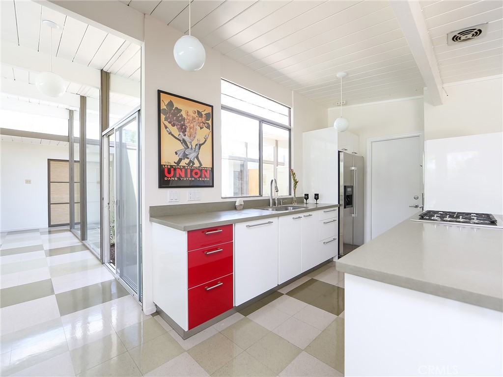 508 S Woodland Street